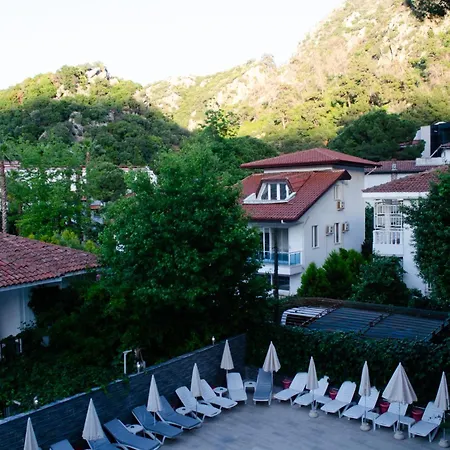 Dilhan Hotel
