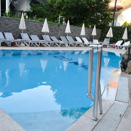 Dilhan Hotel 2*