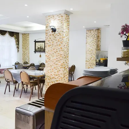 Dilhan Hotel 2*